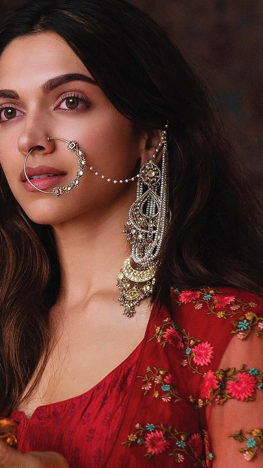 Pin by Manish karn on DeePeeSlays | Bridal nose ring, Bridal jewelry, Nose  jewelry