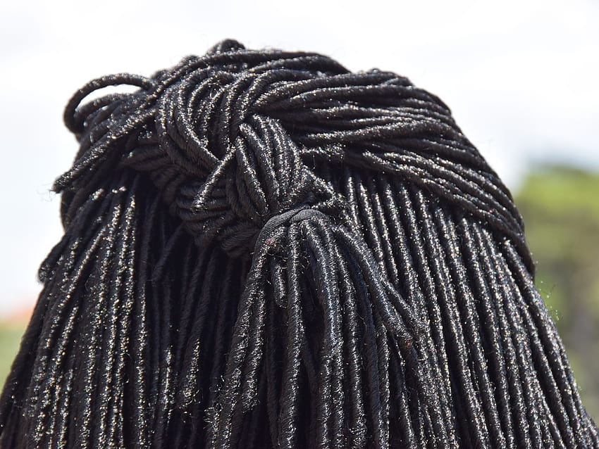 Dreadlocks Lawsuit: A black woman who lost a job offer because she refused to cut her dreadlocks is asking the Supreme Court to hear her case, black girl with dreads HD wallpaper