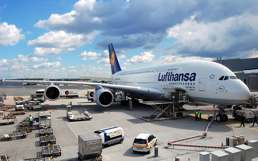 : ยานพาหนะ, เครื่องบิน, โบอิ้ง 777, สนามบิน, โบอิ้ง 747, Airbus A 380 861, Airbus A330, A380, Lufthansa, การขึ้นเครื่องบิน, การบิน, สายการบิน, บรรยากาศของโลก, การเดินทางทางอากาศ, วิศวกรรมการบินและอวกาศ, สายการบิน, เครื่องบินเจ็ท, ลำตัวกว้าง, แอร์บัส a380 และโบอิ้ง 747 วอลล์เปเปอร์ HD