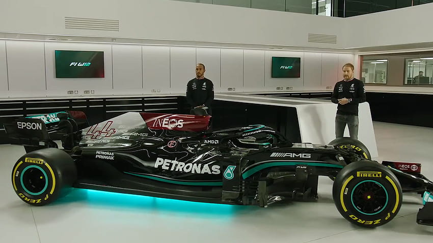 İZLEYİN: Hamilton ve Bottas'ın W12'yi, mercedes f1 aracı 2021'i ortaya çıkarmasıyla Mercedes 2021 otomobil lansmanından en iyi parçalar HD duvar kağıdı