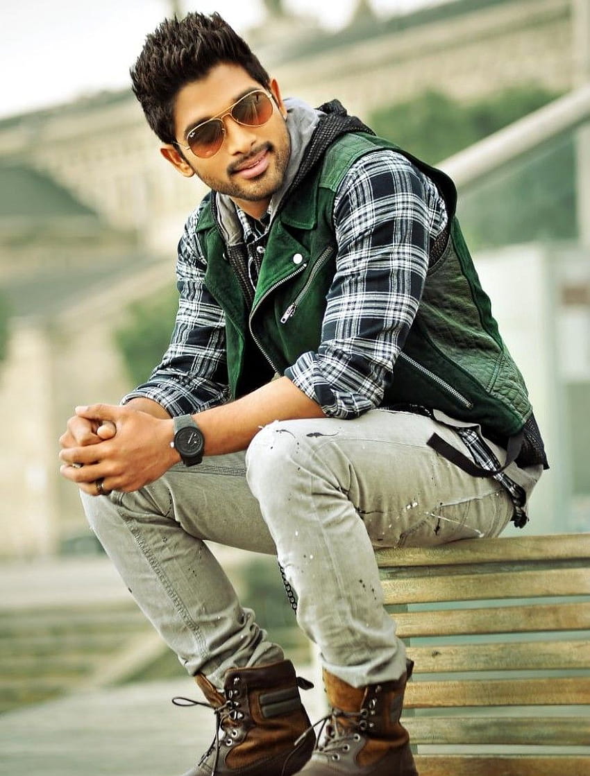 Special 'Iddarammayilatho' and Stills On the Occasion HD phone wallpaper