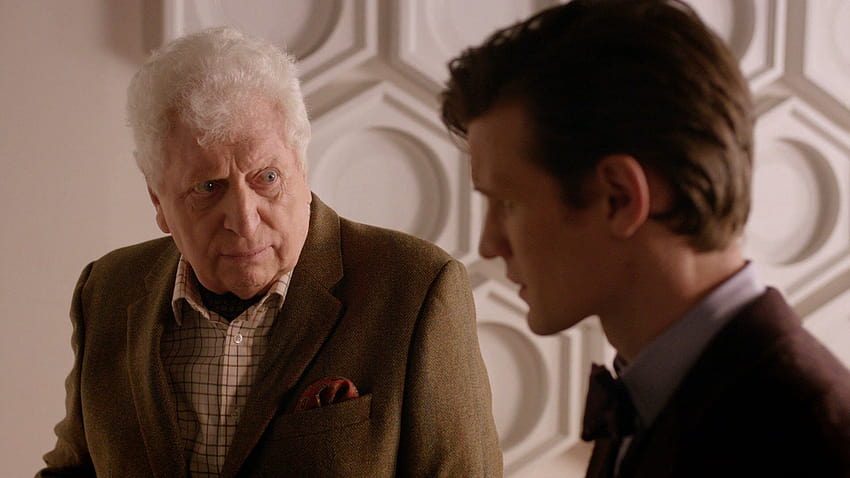 Tom Baker mówi, że Matt Smith był jedyną osobą, która powitała go w 50. odcinku specjalnym Doctor Who Tapeta HD