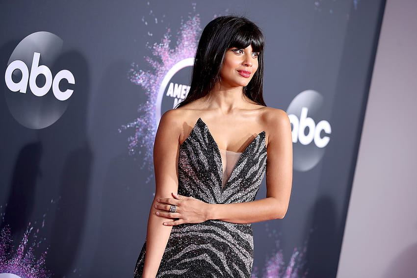 The Good Place' star Jameela Jamil says she identifies as queer HD wallpaper