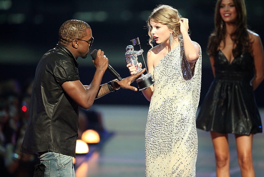 Taylor Swift와 Kanye West: 음악가들의 10년의 타임라인, 테일러 스위프트는 나와 함께야 HD 월페이퍼