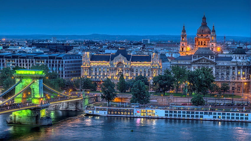 Piękny wieczór w Budapeszcie na Węgrzech i Tapeta HD