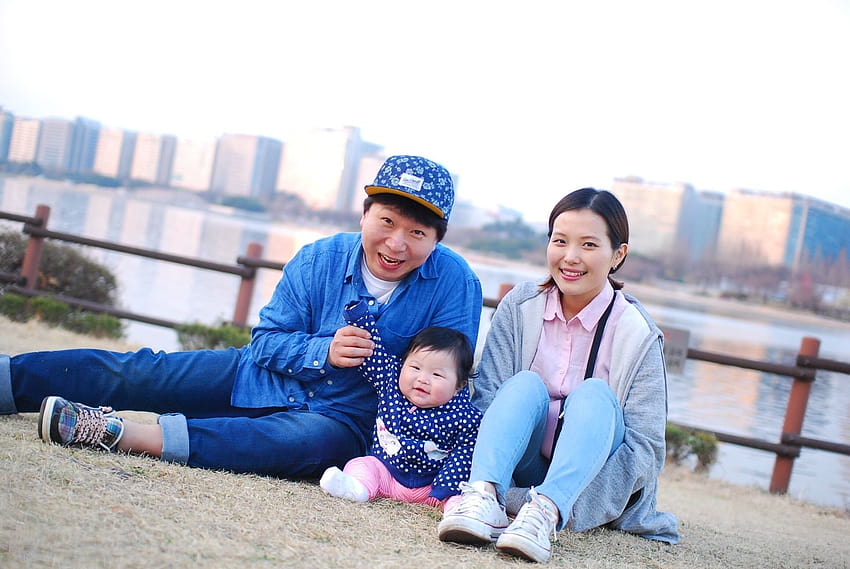 Família, bebê, pais, coreano, sorriso, pai, adulto médio, pais e bebês papel de parede HD