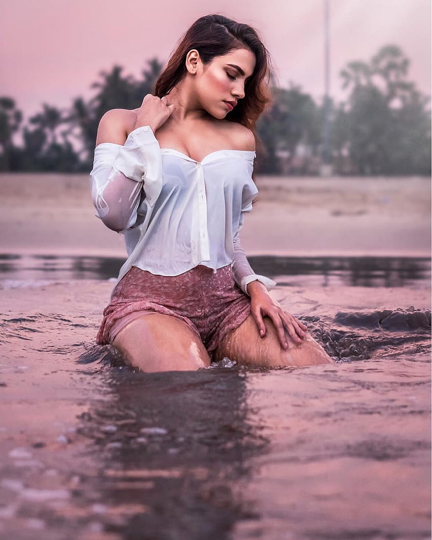 Pooja Banarji Nude Photos - Filmy Hot Gallery, puja banerjee HD phone wallpaper | Pxfuel