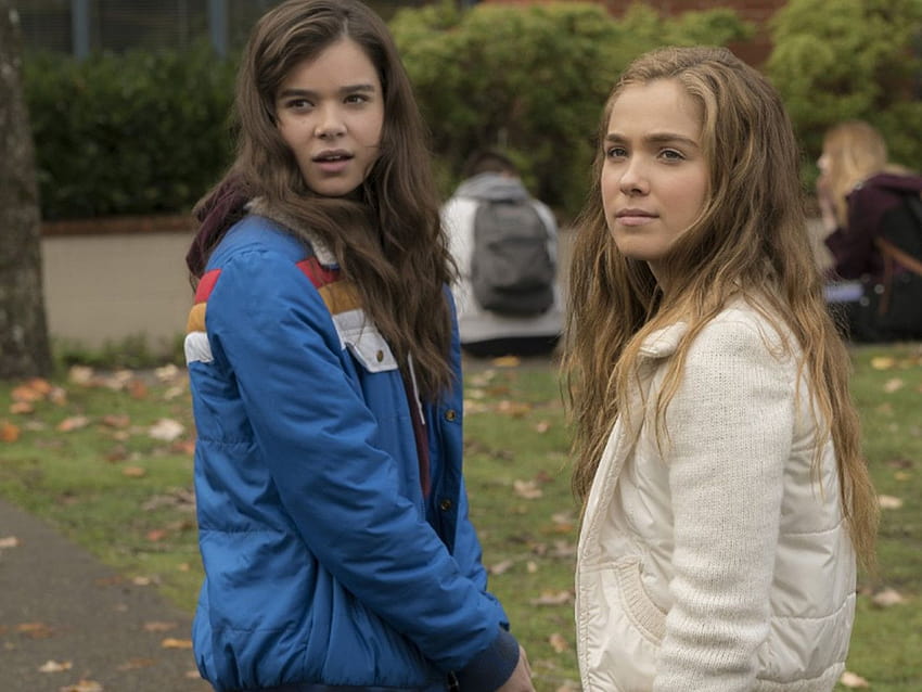Hailee Steinfeld faces teen angst in 'The Edge of Seventeen HD wallpaper