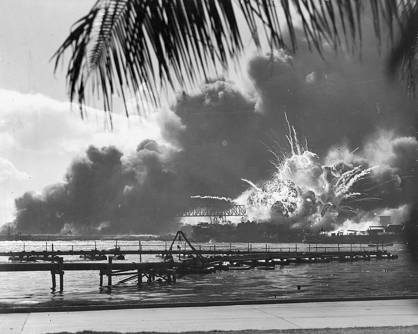 File:USS SHAW exploding Pearl Harbor Nara 80, pearl harbor hawaii HD wallpaper