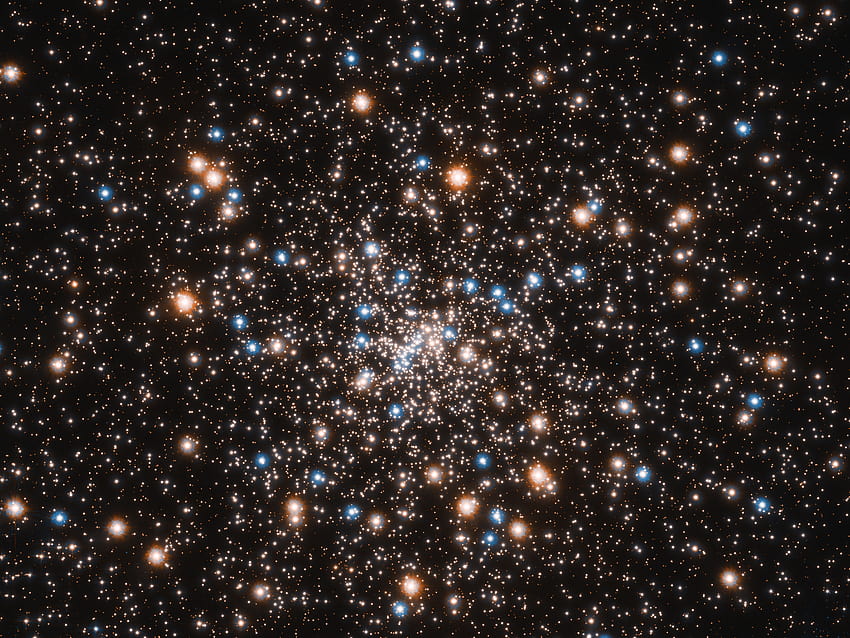 Widok z Hubble'a na olśniewającą gromadę kulistą NGC 6397, gromadę gwiazd Tapeta HD