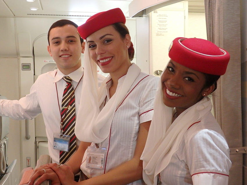 Sii gentile con il tuo assistente di volo: un esperimento, equipaggio di cabina Emirates Sfondo HD