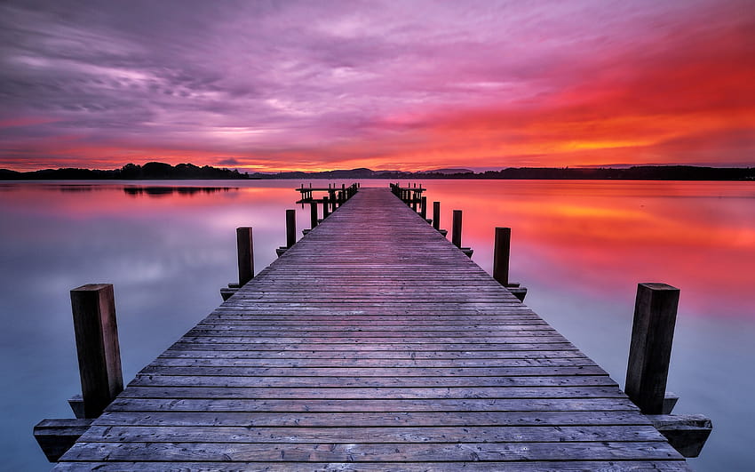 Long Boardwalk, Colours Of Sunrise, Still Lake, lever de soleil sur le lac Fond d'écran HD