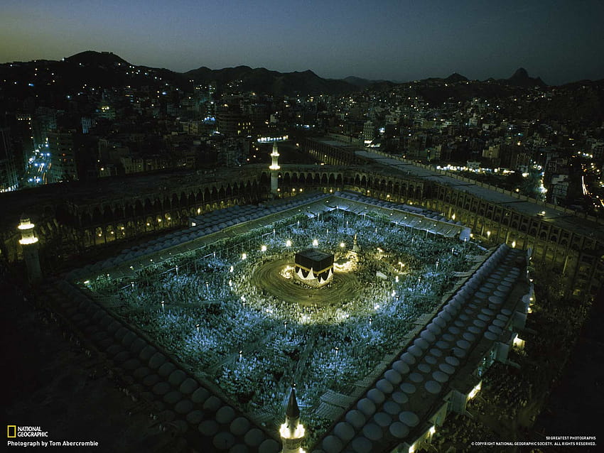 La Meca de noche durante el Haj, Arabia Saudita fondo de pantalla