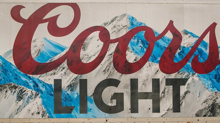 Coors Just Sent Customers the Sort Of Message No Company Should Ever Contemplate, coors light HD wallpaper