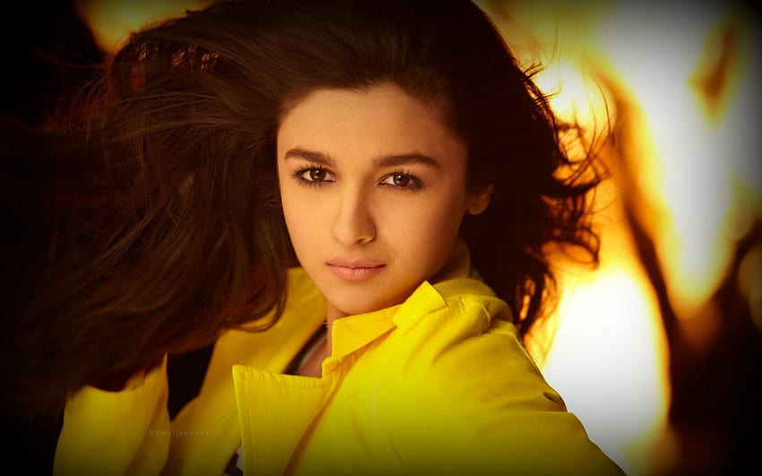 : Alia Bhatt, model, brown eyes, yellow coats 2560x1600, alia bhatt expressions HD wallpaper