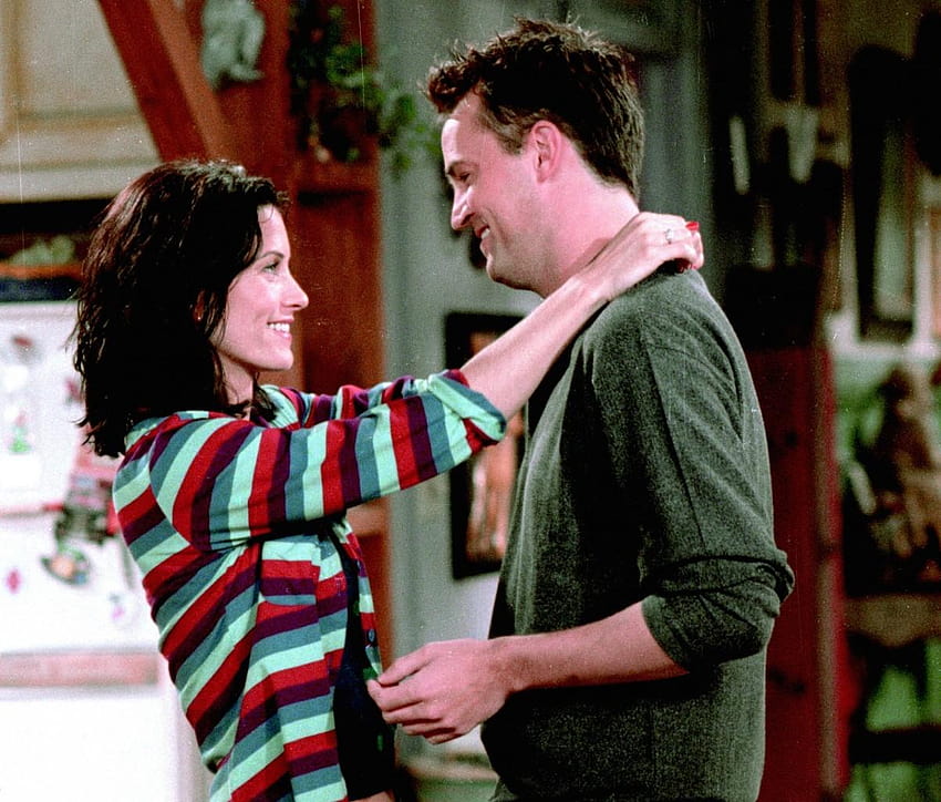 11 gestos românticos de Monica e Chandler que vão ajudar, monica e chandler mondler papel de parede HD