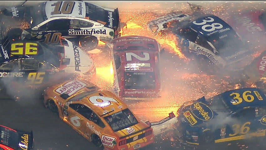 NASCAR: Daytona 500 crash knocks out half the field, nascar crashes HD wallpaper