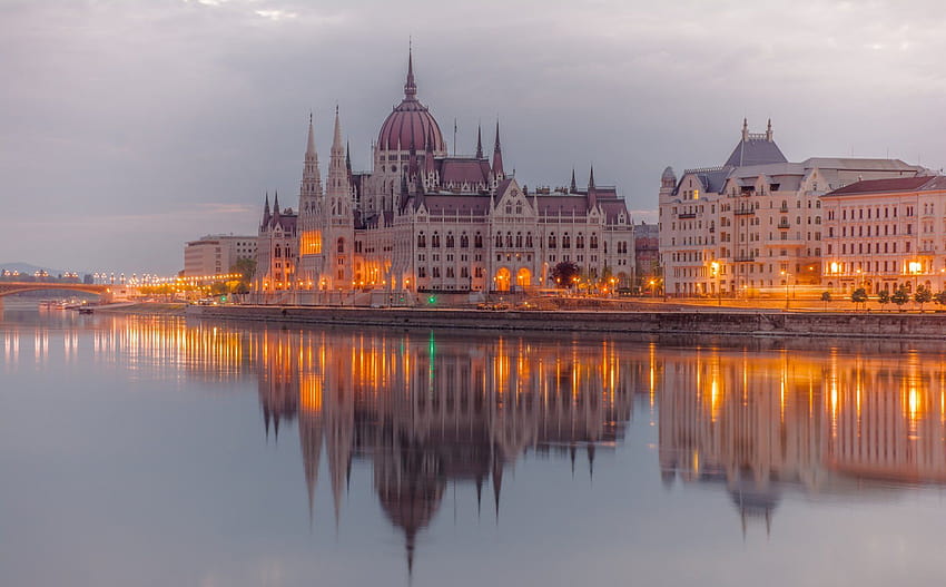 Man Made Palazzo del Parlamento Ungherese Palazzo Riflessi Danubio Budapest Ungheria Fiume Architettura Monumento Wallp… Sfondo HD