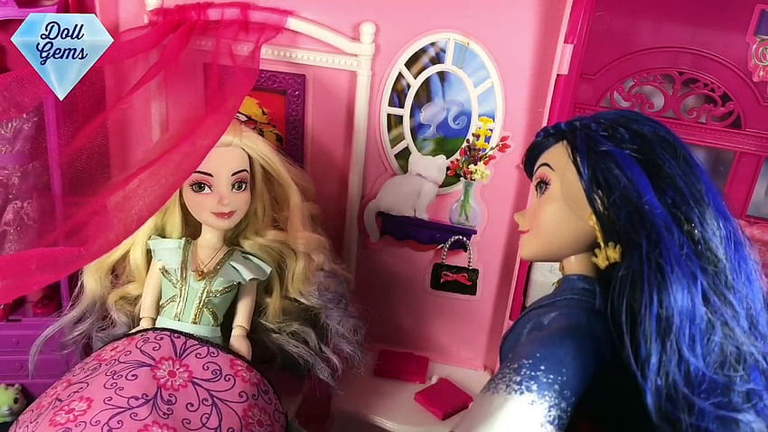 Uma Takes Mals Magic! Ума Хари Гил отидете на Auradon Disney Descendants 2 кукла 2 HD тапет