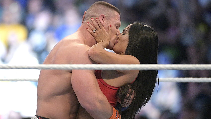 John Cena zadaje pytanie Nikki Belli na WrestleManii 33 Tapeta HD
