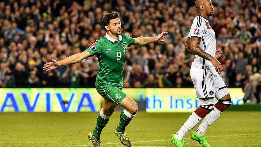 Forget irrelevant Robbie Keane – it's now the Shane Long show HD wallpaper