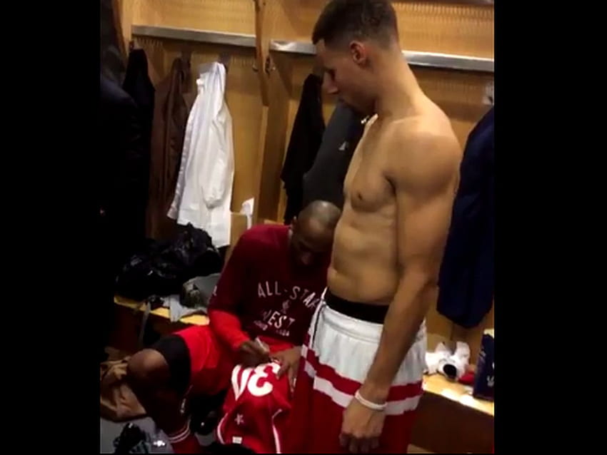 Steph Curry asked Kobe Bryant to sign his jersey after the All HD wallpaper