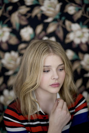 Chloe Grace Moretz If I Stay HD Wallpaper - WallpaperFX