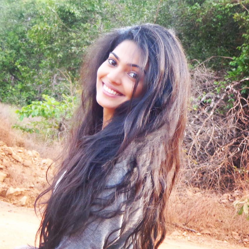 Pooja Sawant Marathi Schauspielerin Biografie Hot Wiki HD-Handy-Hintergrundbild