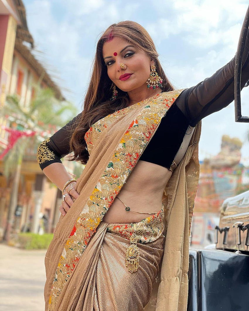 Saree entblößt heiße Galerie, deepshikha nagpal HD-Handy-Hintergrundbild
