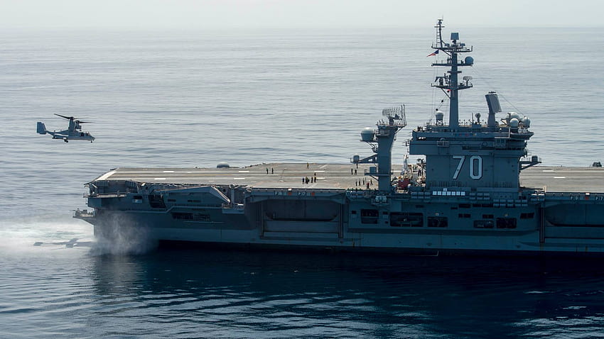 USS Carl Vinson Conducts V, flight deck ship HD wallpaper
