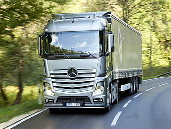 Actros Edition 2: Fast, dynamic & trustworthy | Mercedes-Benz Trucks -  YouTube