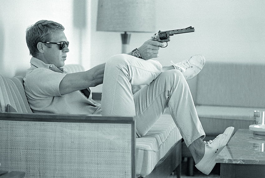 escala de grises, pistolas, Steven R. McQueen :: fondo de pantalla
