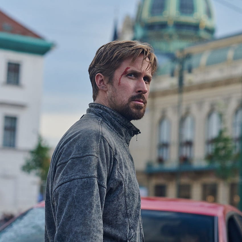 The Grey Man 'Recensione: Gosling ed Evans Power Il miglior film d'azione di Netflix, l'uomo grigio netflix Sfondo del telefono HD