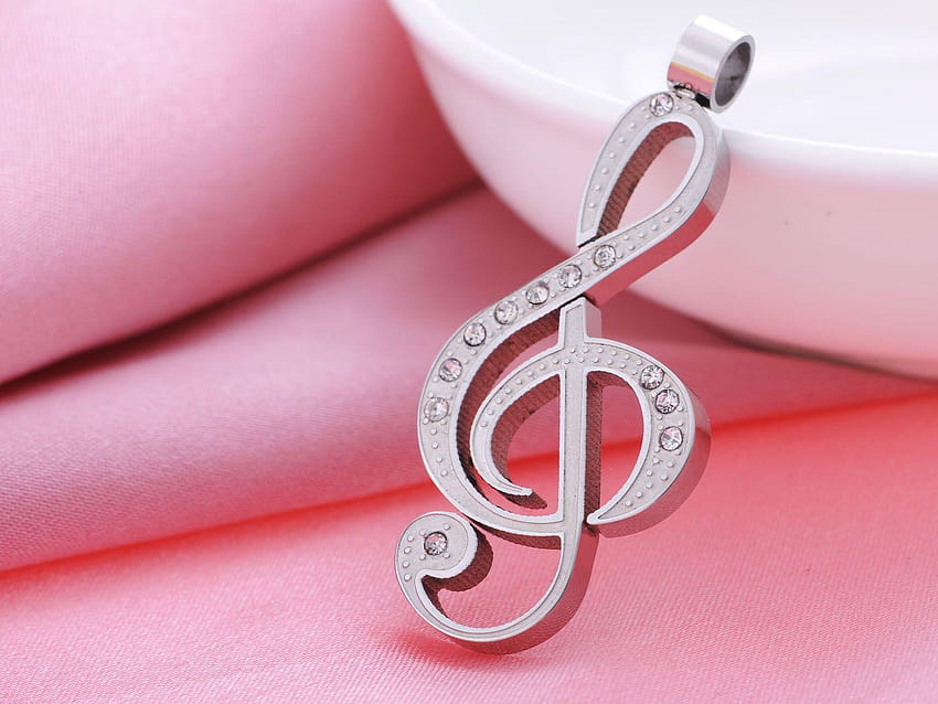 Quality Stainless Steel Silver Tone Rhinestone Treble Clef Necklace, g clef HD wallpaper