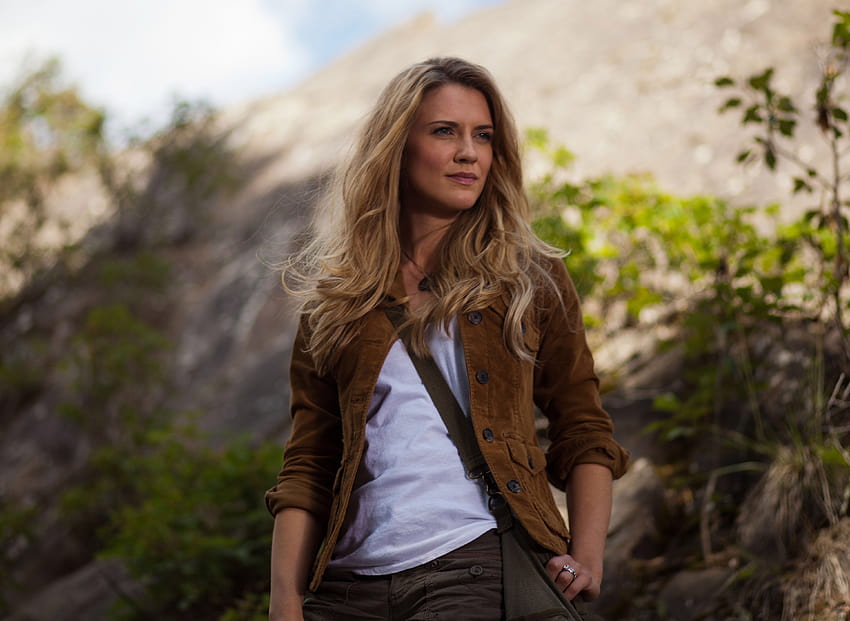 Sara canning safari military style HD wallpaper Sara canning safari military style HD wallpaper