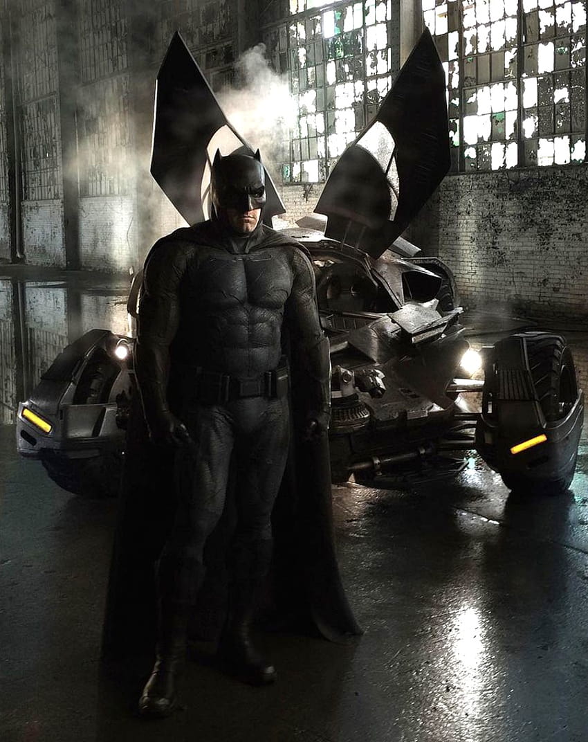 Batman v Superman: el nuevo BTS muestra el primer pitido de Ben Affleck como héroe, ben affleck batman batmobile fondo de pantalla del teléfono
