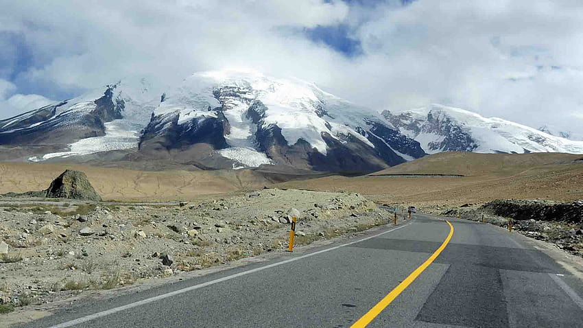 Karakoram Highway: Memorial for China HD wallpaper