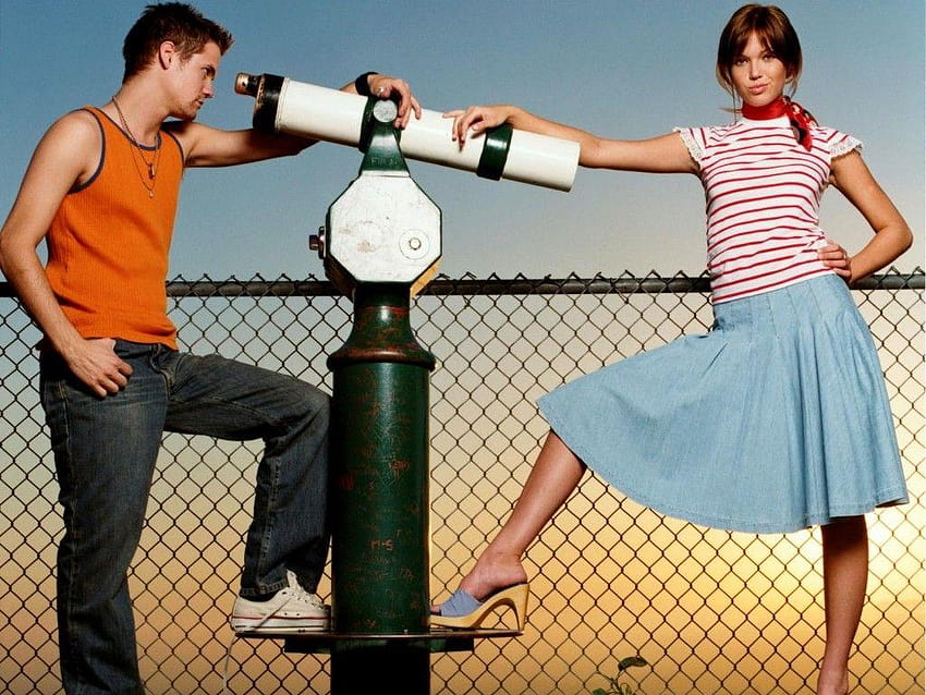 A Walk To Remember<3 Shane West and Mandy Moore. Love her outfit HD wallpaper