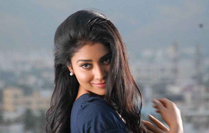 Shriya Saran and Backgrounds HD wallpaper | Pxfuel