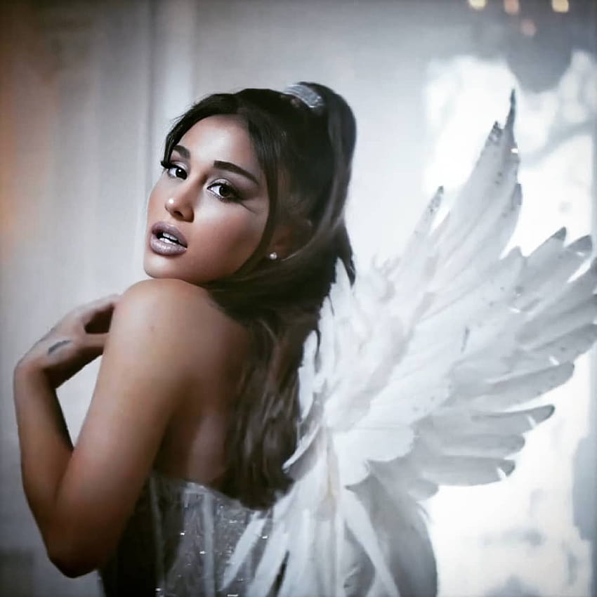 pictame webstagram Instagram and Videos, ariana grande miley cyrus lana del rey dont call me angel HD phone wallpaper