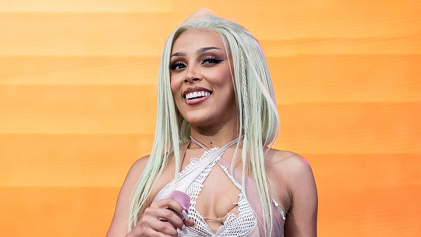 Doja Cat Totally Pulled Off Cynthia's Hairstyle from HD wallpaper