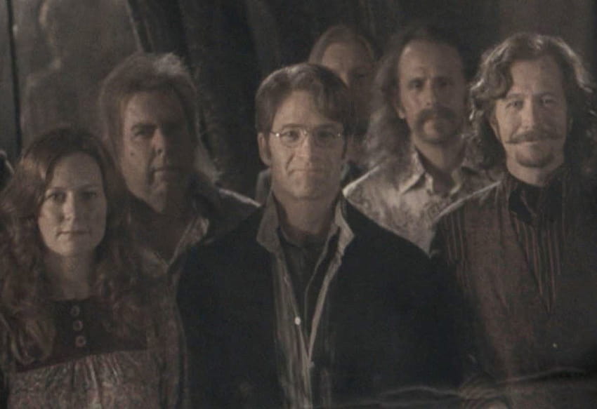 Un ancien de l'Ordre original du Phénix. De gauche à droite au premier plan : Lilly Potter, Peter Pett… Fond d'écran HD