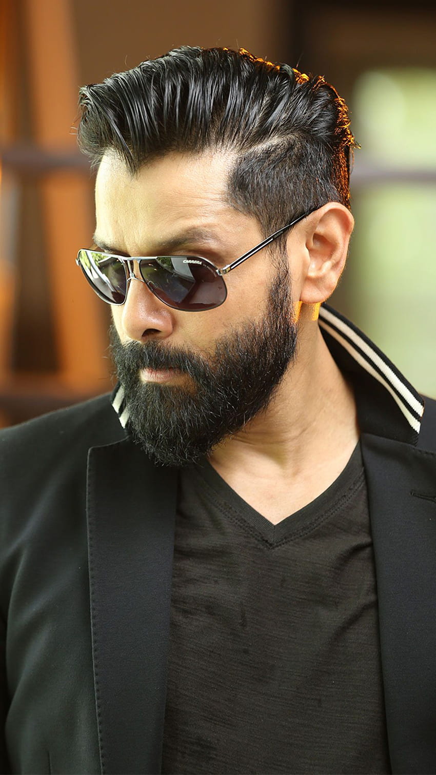 Cela prouve que la superstar Vikram Chiyaan a la barbe la plus polyvalente du cinéma indien, look barbe Fond d'écran de téléphone HD