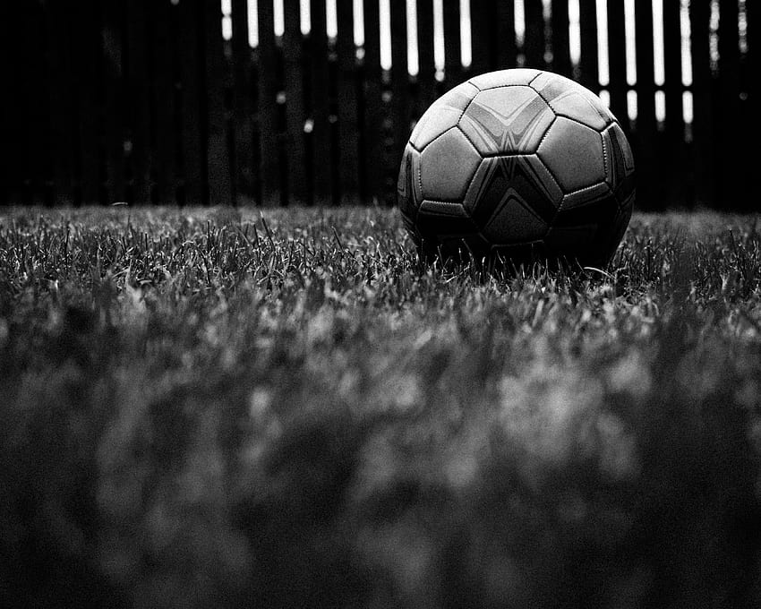: football, black and white, atmosphere, ball, monochrome graphy, grass, darkness, pallone, macro graphy, sphere, still life graphy, computer , stock graphy 3840x3072, dark football HD wallpaper