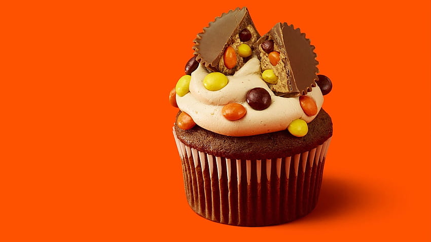 REESE'S Peanut Butter & Chocolate Cupcakes, fancy cupcakes HD wallpaper