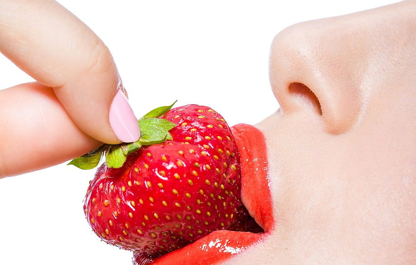 face, hand, Girl, nose, lipstick, strawberry, lips, white backgrounds , section девушки HD wallpaper