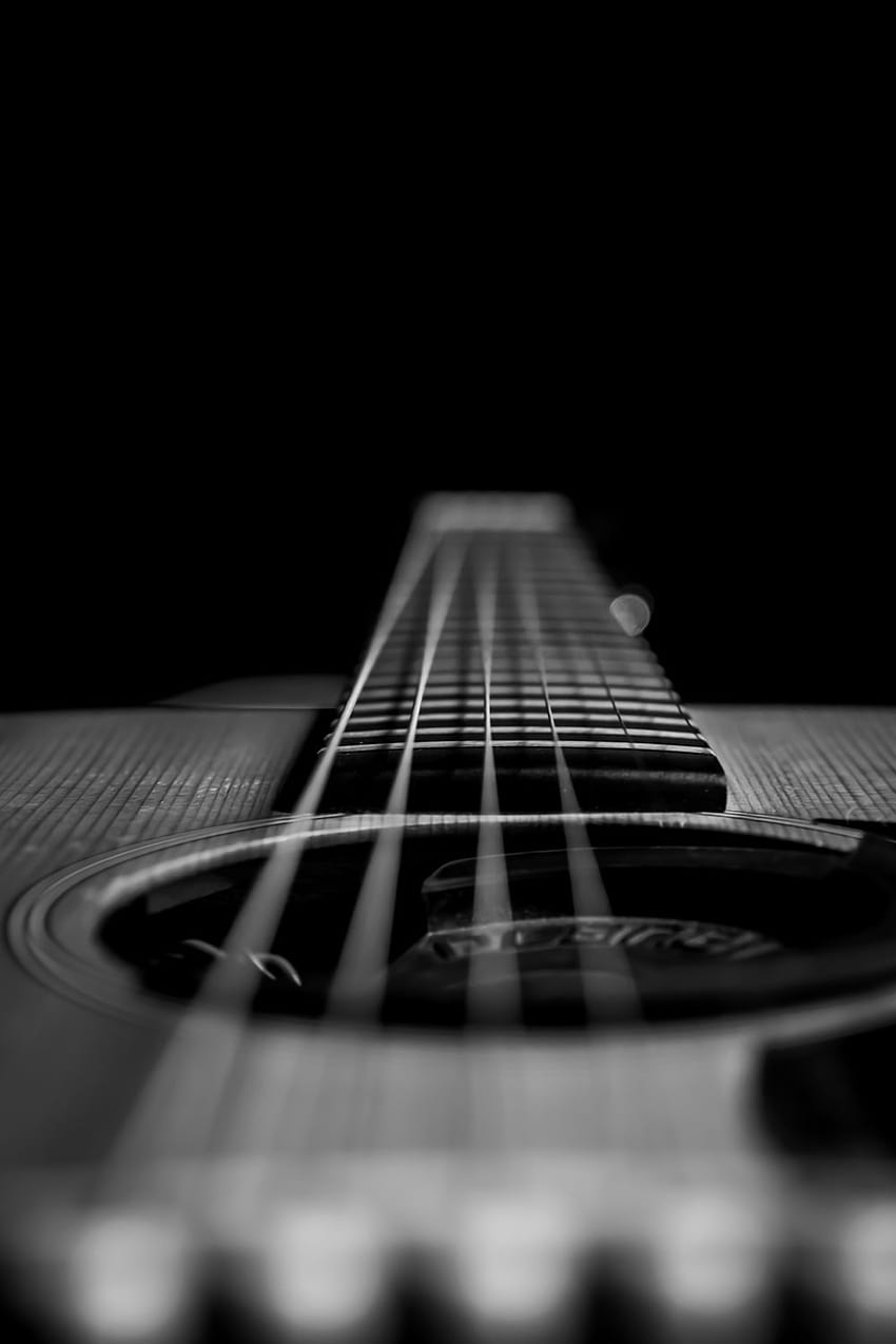 Schwarze Gitarre, weiße Gitarre HD-Handy-Hintergrundbild