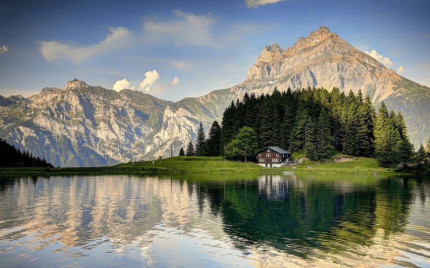 2560x1600 швейцарски алпи, къща, планини, река, красота на езерото HD тапет