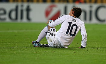 Cristiano Ronaldo Real Madrid - Pictures Mesut Ozil 2012, [alt_image]