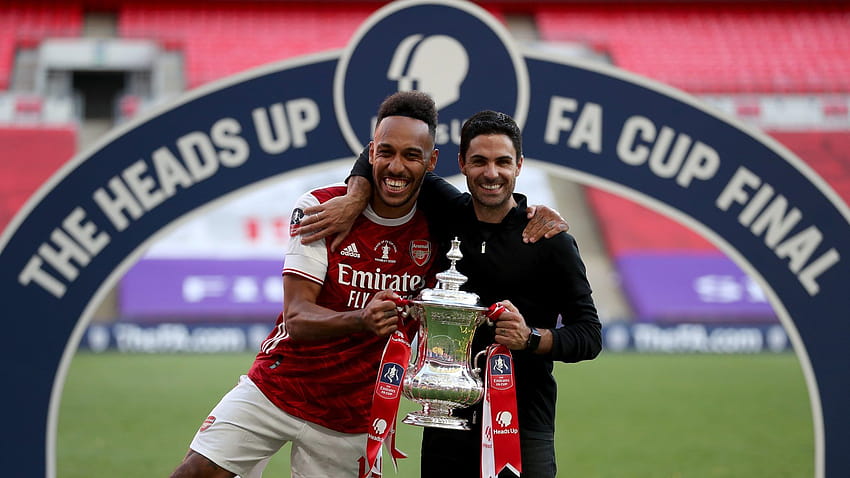Mikel Arteta speaks out on Aubameyang's future and him dropping the FA Cup trophy HD wallpaper